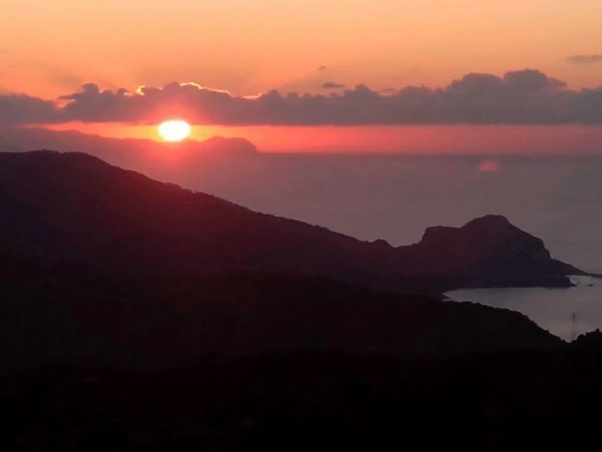 1000Mt Di Altezza A 10Km Dal Mare Villa Pollina